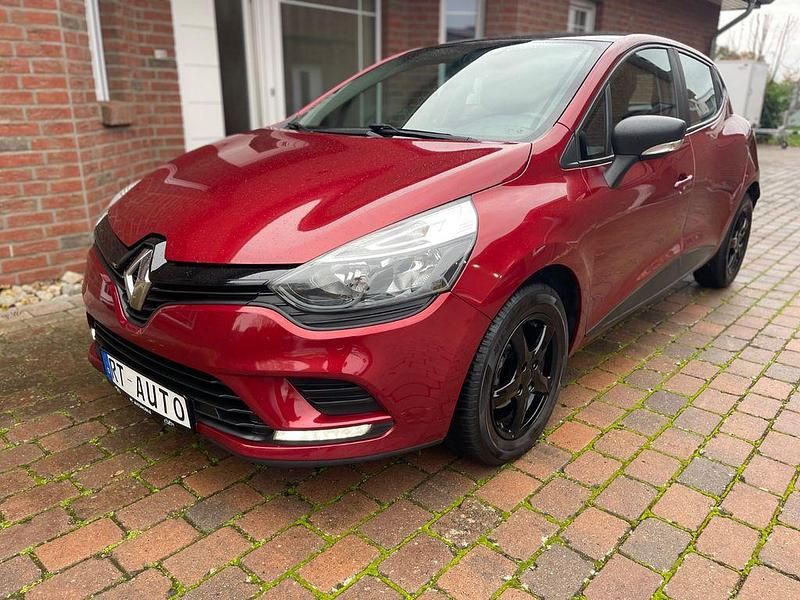 Rot Gebraucht 2017 Renault Clio IV Life Limousine | 6.350 € (Fairer Preis) - Bild 1/4