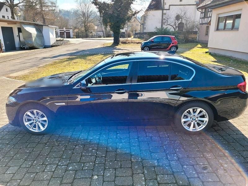 Gebraucht BMW 520 190 PS (139 kW) 2015 Schwarz Limousine