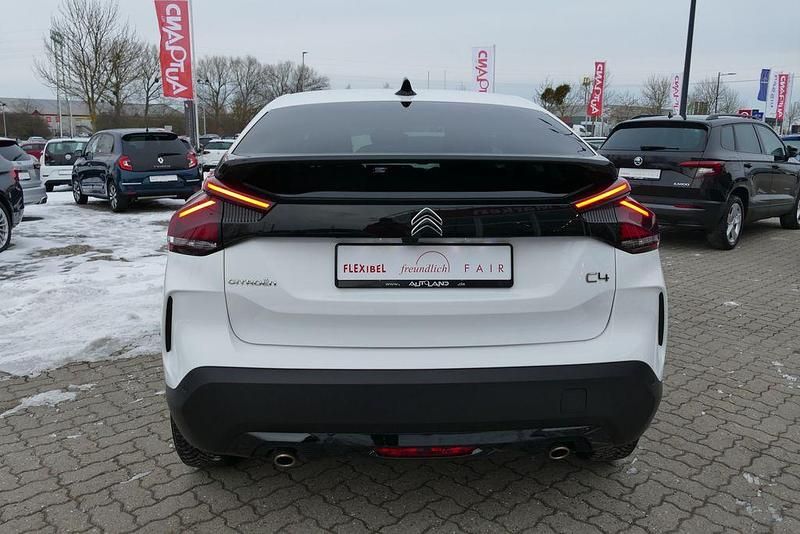 Gebraucht Citroën C4 Shine 131 PS (96 kW) 2023 Weiß SUV