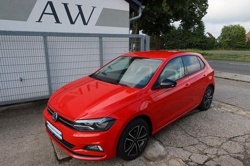 Rot Gebraucht 2018 VW Polo Beats Kleinwagen | 10.999 € (Superpreis) - Bild 1/4
