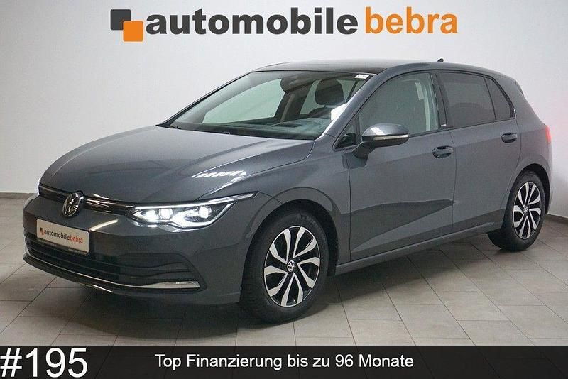 Gebraucht VW Golf VIII Active 150 PS (110 kW) 2022 Delfingrau Limousine
