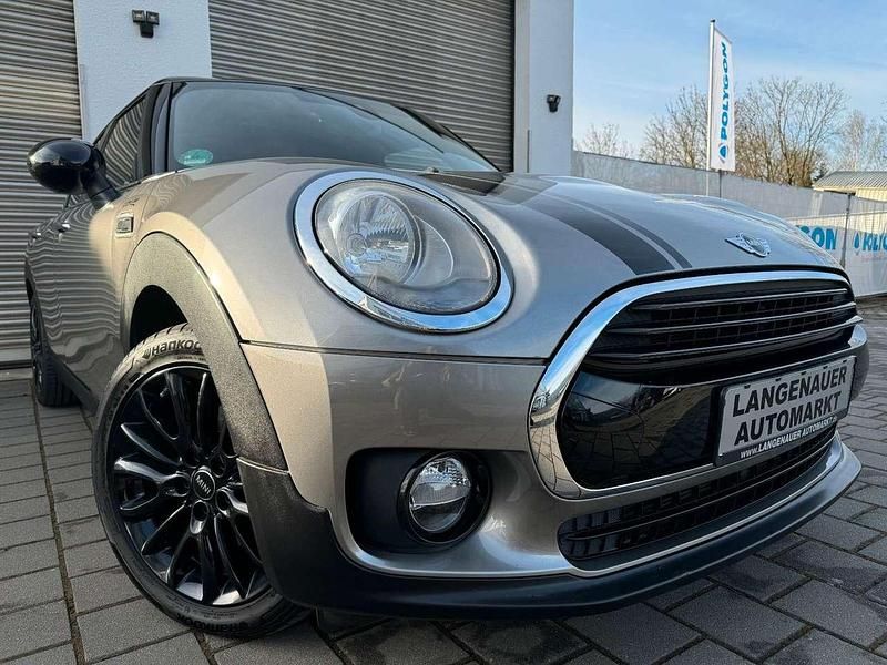 Melting silver metallic Gebraucht 2016 Mini Cooper Clubman Kombi | 16.500 € (Fairer Preis) - Bild 1/4