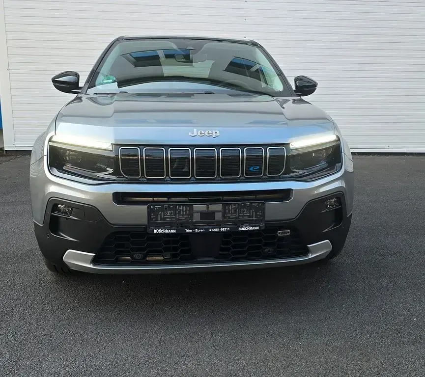 Gebraucht Jeep Avenger EV Summit 114 kW (156 PS) 2023 Silber SUV