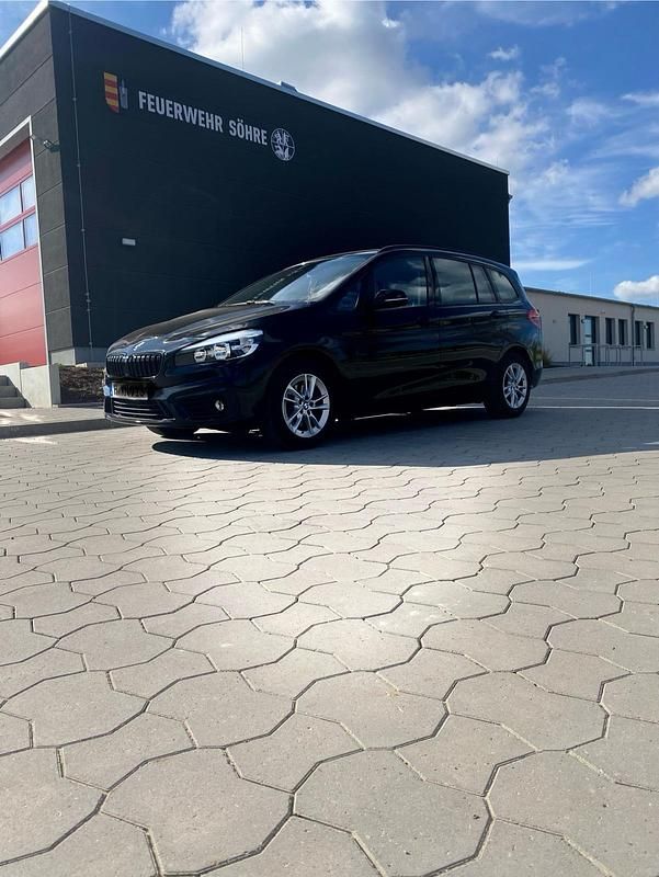 Gebraucht BMW 216 116 PS (85 kW) 2016 Schwarz Kombi