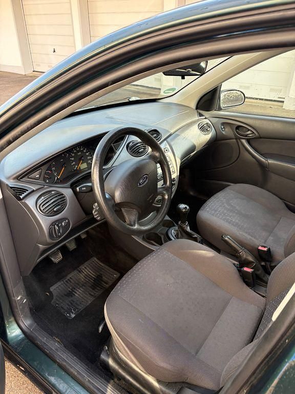 Gebraucht Ford Focus 116 PS (85 kW) 2004 Grün Limousine