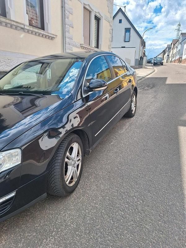 Second-hand VW Passat 2006 Negru Berlinǎ