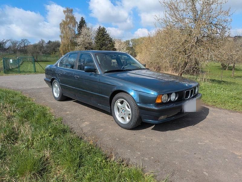 Second-hand BMW 520 150 CP (110 kW) 1995 Albastru Berlinǎ
