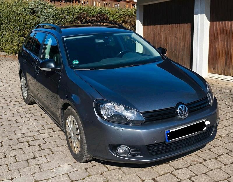 Second-hand VW Golf VII 105 CP (77 kW) 2013 Argintiu Break