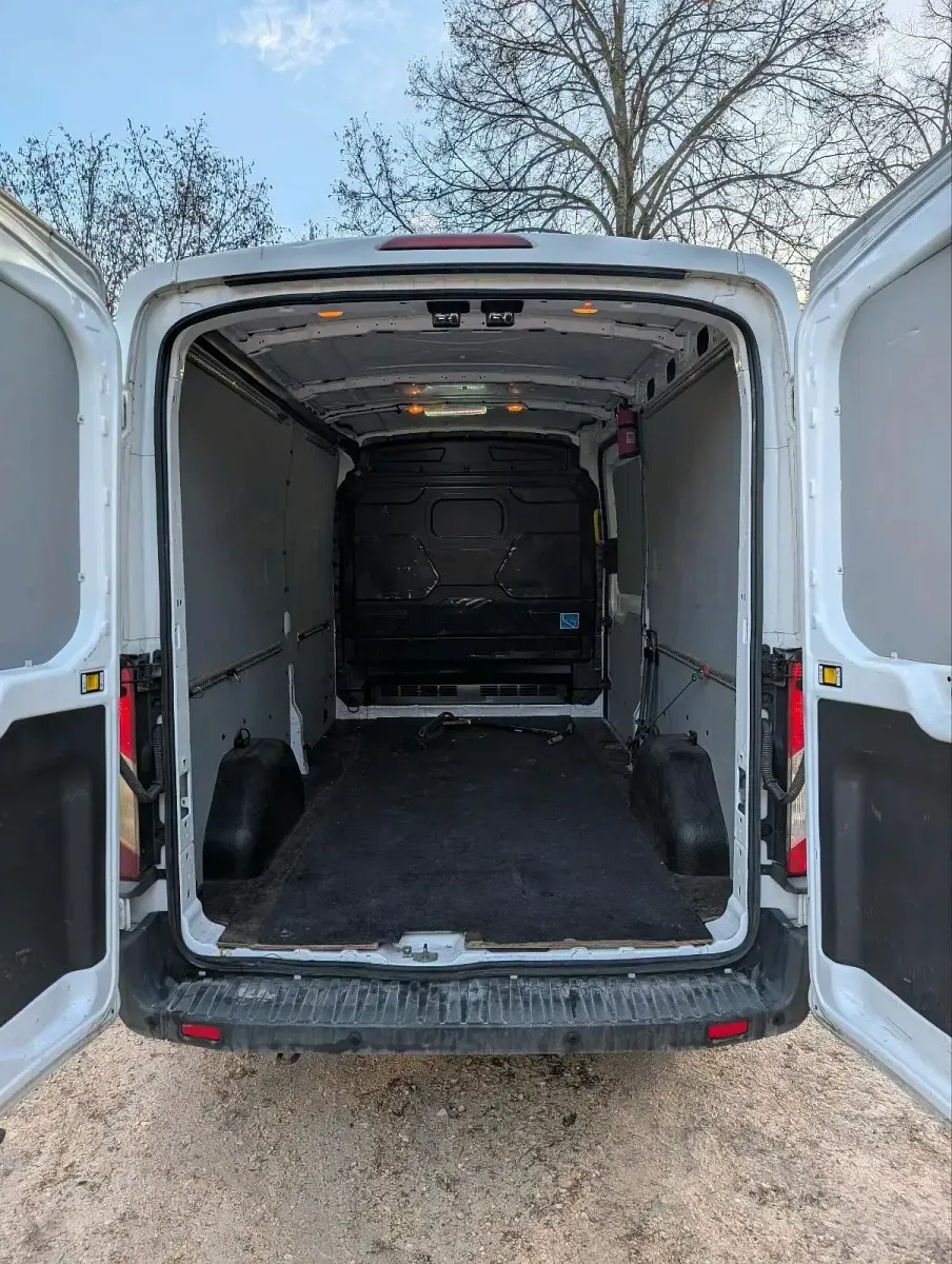 Gebraucht Ford Transit 131 PS (96 kW) 2017 Weiß Van / Kleinbus