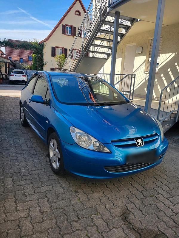 Blau Gebraucht 2004 Peugeot 307 Kleinwagen | 1.999 € (Fairer Preis) - Bild 1/4
