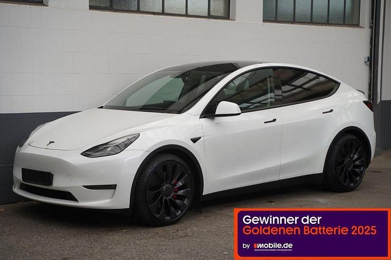 Weiß Gebraucht 2022 Tesla Model Y Performance SUV | 30.550 € (Fairer Preis) - Bild 1/4