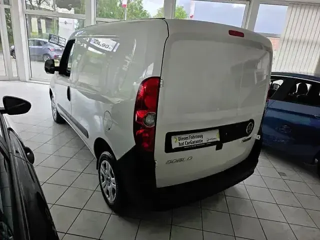 Gebraucht Fiat Doblò 105 PS (77 kW) 2020 Weiß Van / Kleinbus