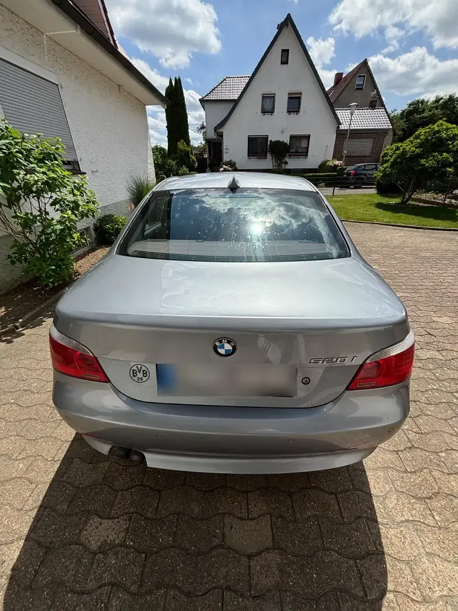 Gebraucht BMW 520 170 PS (125 kW) 2005 Silber Limousine