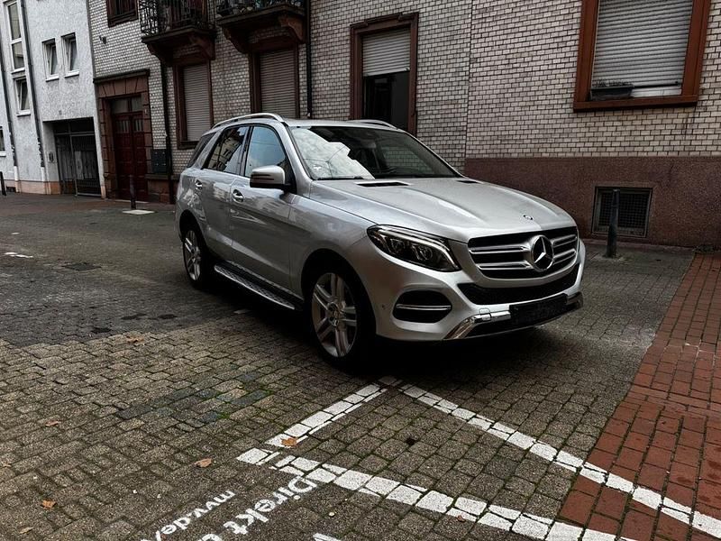 Gebraucht Mercedes GLE350 258 PS (189 kW) 2016 Silber SUV