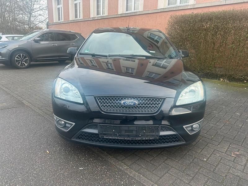 Gebraucht Ford Focus ST 226 PS (166 kW) 2006 Schwarz Limousine