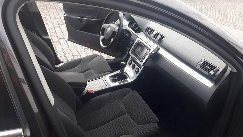 Gebraucht VW Passat Comfortline 110 PS (80 kW) 2009 Braun Kombi