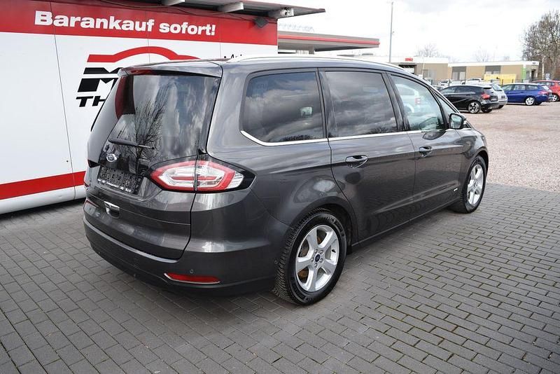 Gebraucht Ford Galaxy Titanium 179 PS (131 kW) 2016 Grau Van / Kleinbus