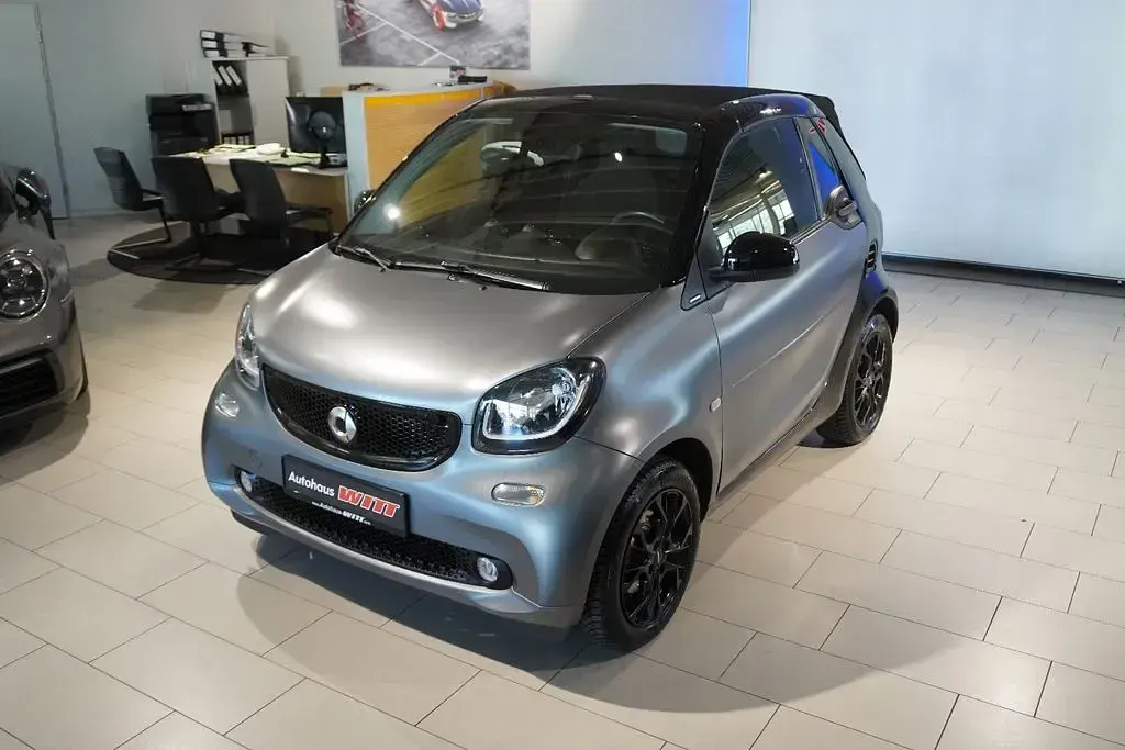 Gebraucht Smart ForTwo Cabrio 90 PS (66 kW) 2016 Schwarz Cabrio