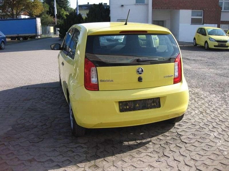 Gebraucht Skoda Citigo Active 60 PS (44 kW) 2017 Sunflowergelb Kleinwagen