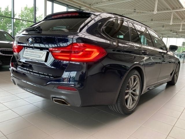 Gebraucht BMW 520 M Sport 190 PS (139 kW) 2018 Schwarz Kombi
