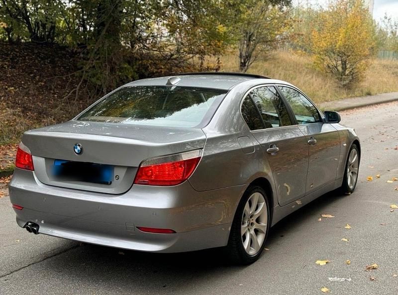 Gebraucht BMW 523 Advantage 177 PS (130 kW) 2006 Grau Limousine