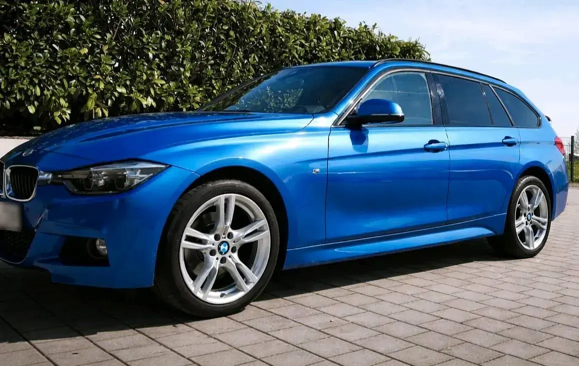 Second-hand BMW 320 190 CP (139 kW) 2017 Albastru Break