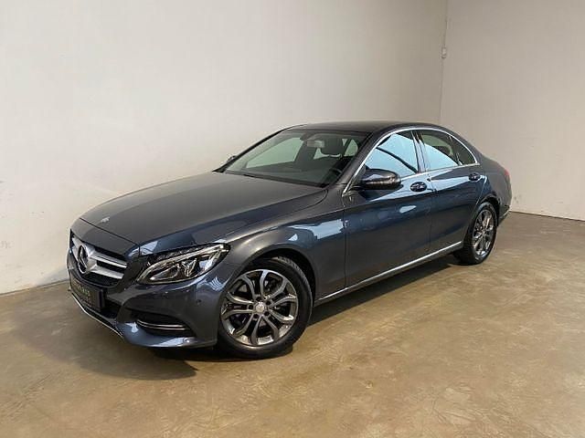 Grau Gebraucht 2014 Mercedes C200 Limousine | 19.990 € - Bild 1/4