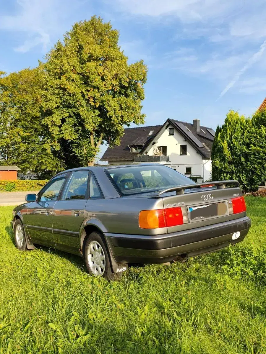 Gebraucht Audi 100 133 PS (97 kW) 1991 Silber Limousine