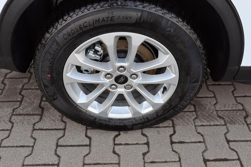 Gebraucht Ford Kuga Titanium 242 PS (177 kW) 2025 Frozen white SUV