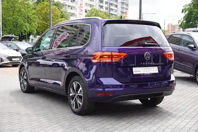 Gebraucht VW Touran Highline 150 PS (110 kW) 2023 Andere Van / Kleinbus