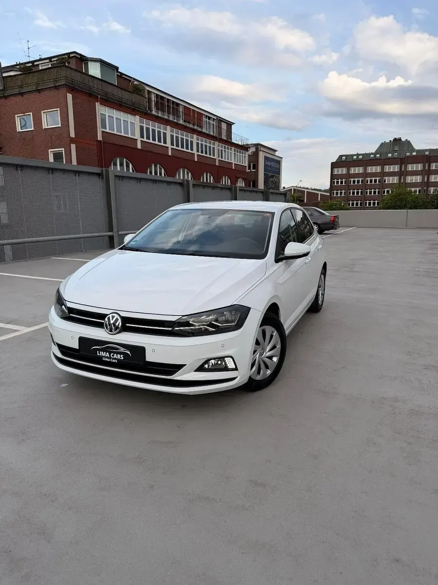 Gebraucht VW Polo Comfortline 95 PS (69 kW) 2011 Weiß Kleinwagen