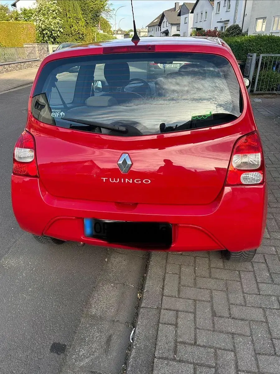 Używany Renault Twingo Dynamique 75 KM (55 kW) 2011 Czerwony Hatchback