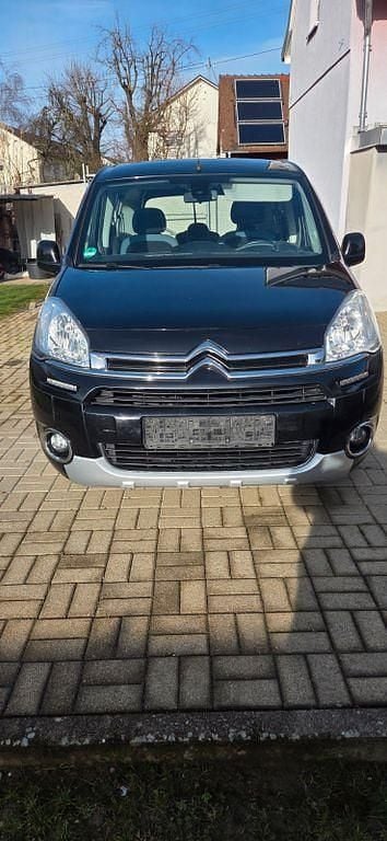 Gebraucht Citroën Berlingo SELECTION 120 PS (88 kW) 2015 Schwarz Van / Kleinbus