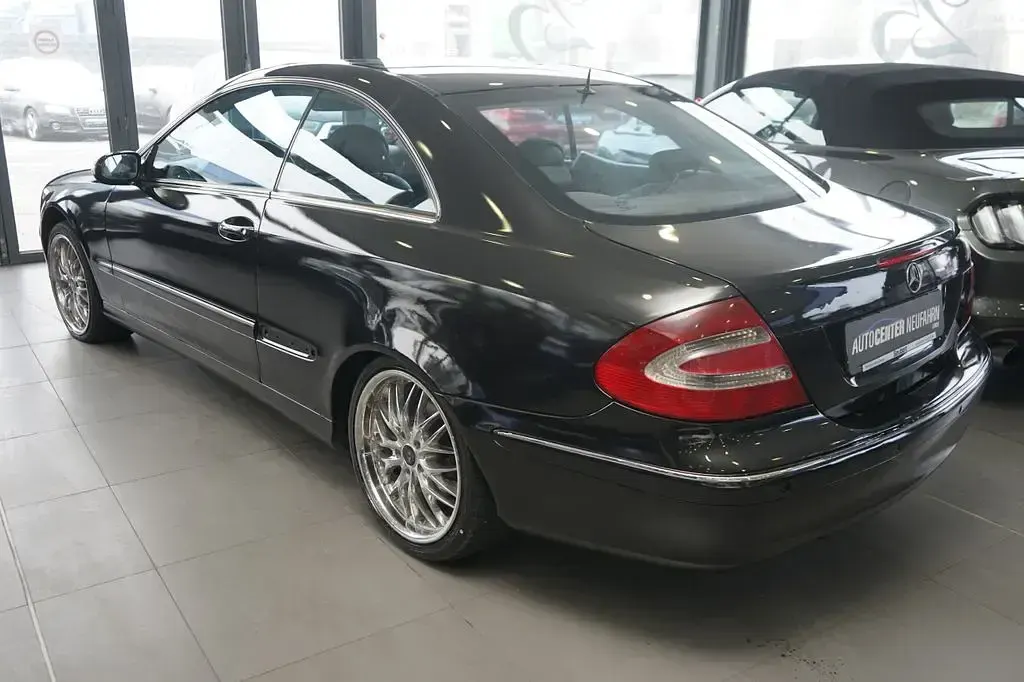 Gebraucht Mercedes CLK270 170 PS (125 kW) 2004 Obsidianschwarz  metalliclack Coupé