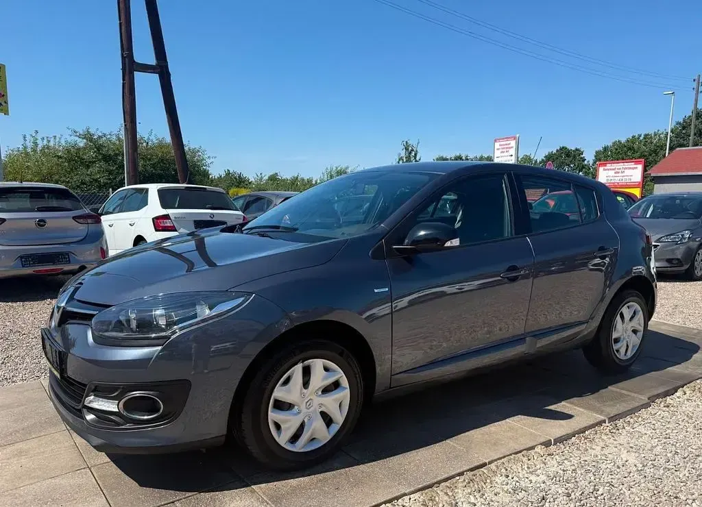 Gebraucht Renault Mégane III LIMITED 110 PS (80 kW) 2015 Titangrau Limousine