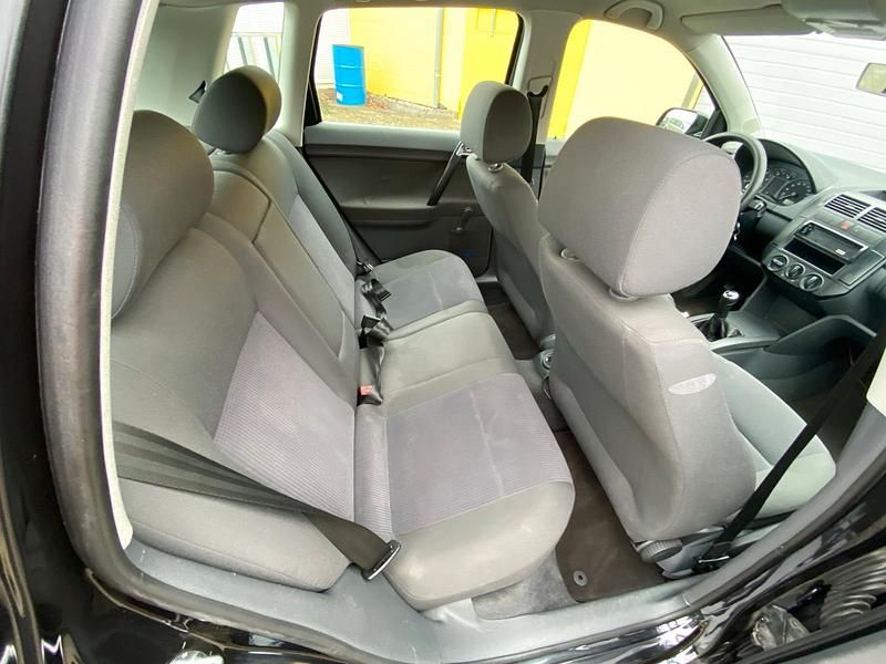 Gebraucht VW Polo 75 PS (55 kW) 2002 Schwarz Kleinwagen