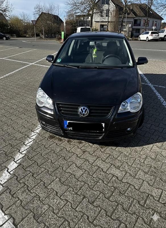 Second-hand VW Polo 60 CP (44 kW) 2007 Negru Hatchback