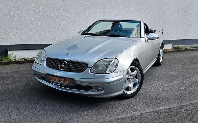 Silber Gebraucht 2004 Mercedes SLK230 Edition Cabrio | 3.500 € (Guter Preis) - Bild 1/4