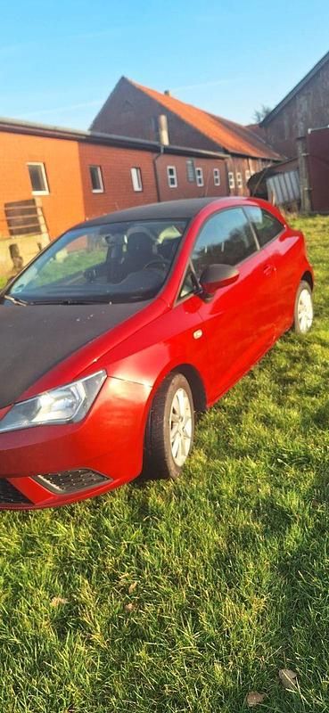 Gebraucht Seat Ibiza SC Reference 69 PS (50 kW) 2012 Rot Kleinwagen