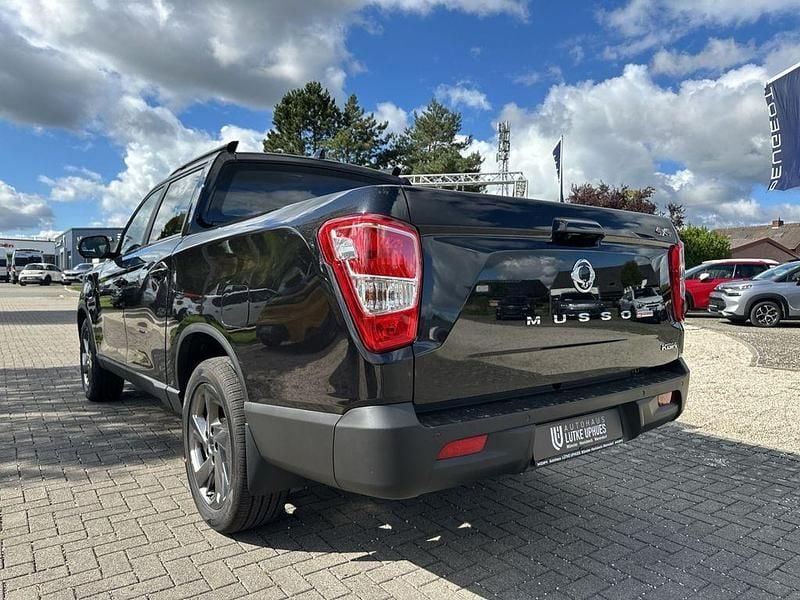 Neu KGM Musso 203 PS (149 kW) 2025 Schwarz Pickup