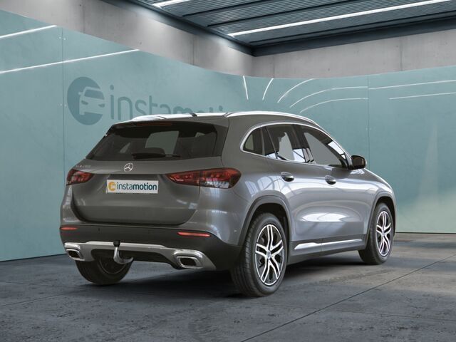 Gebraucht Mercedes GLA200 Progressive 163 PS (119 kW) 2020 Grau SUV
