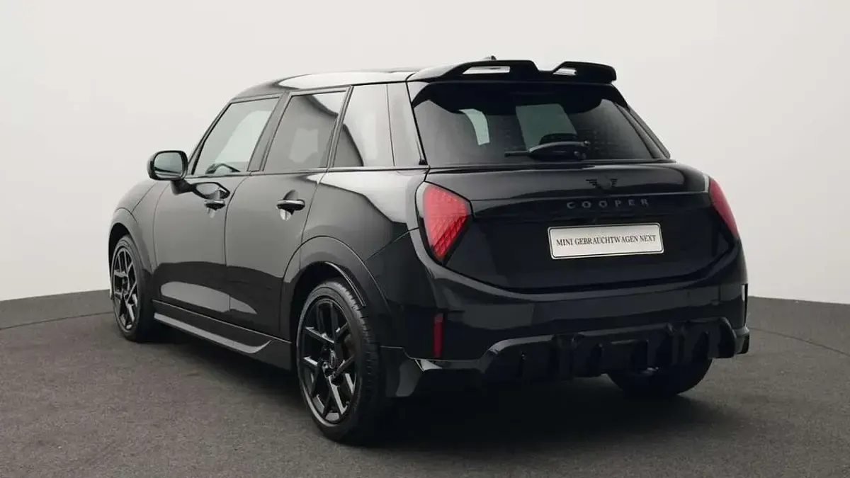 Gebraucht Mini John Cooper Works 156 PS (114 kW) 2025 Schwarz Kleinwagen