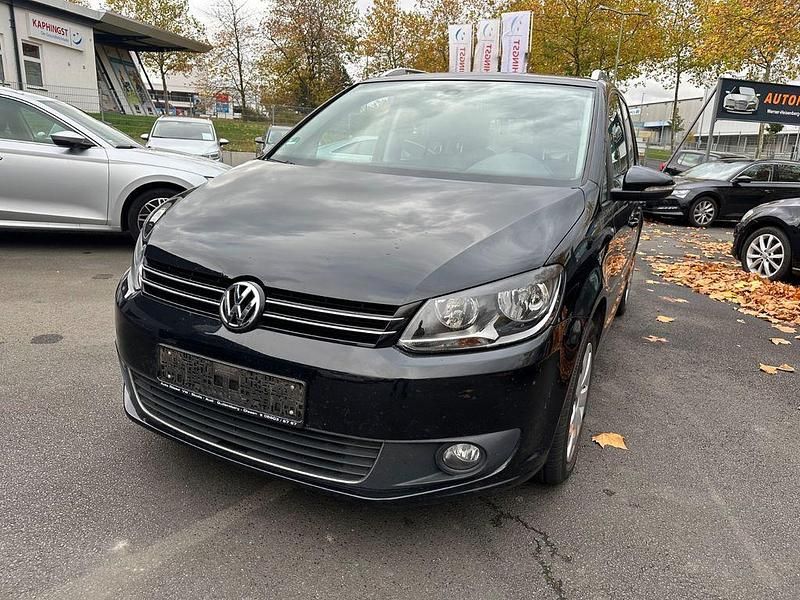 Schwarz Gebraucht 2015 VW Touran Comfortline Van / Kleinbus | 10.999 € (Superpreis) - Bild 1/4