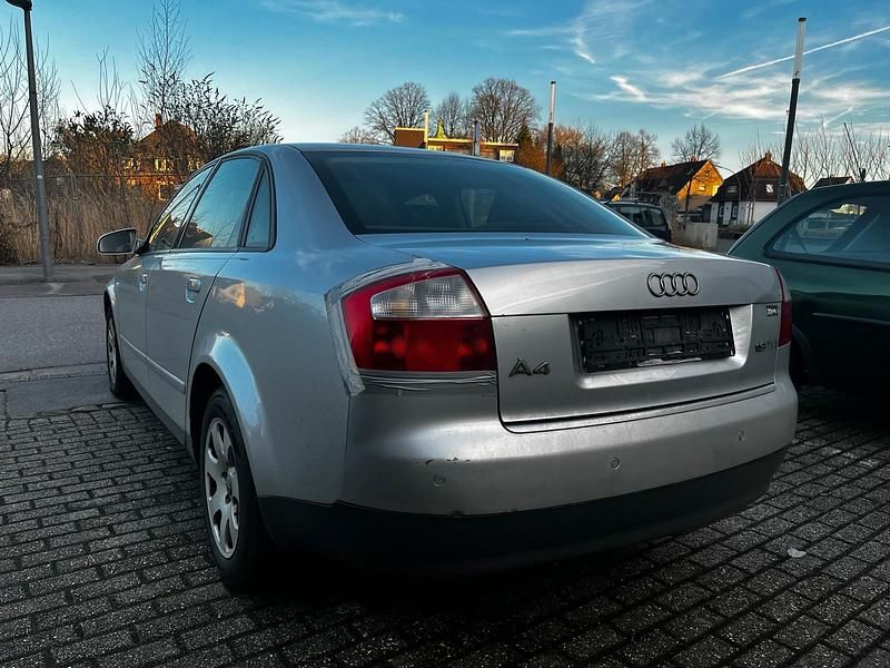 Gebraucht Audi A6 105 PS (77 kW) 2001 Grau Limousine