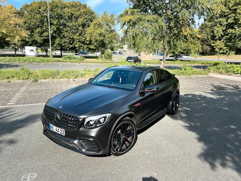 Blau Gebraucht 2018 Mercedes GLC63 AMG AMG Coupé | 54.900 € (Etwas zu teuer) - Bild 1/4