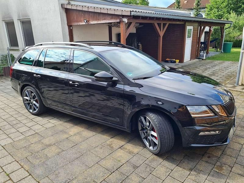 Gebraucht 2019 Skoda Octavia RS Kombi | 27.350 € (Teuer) - Bild 1/4