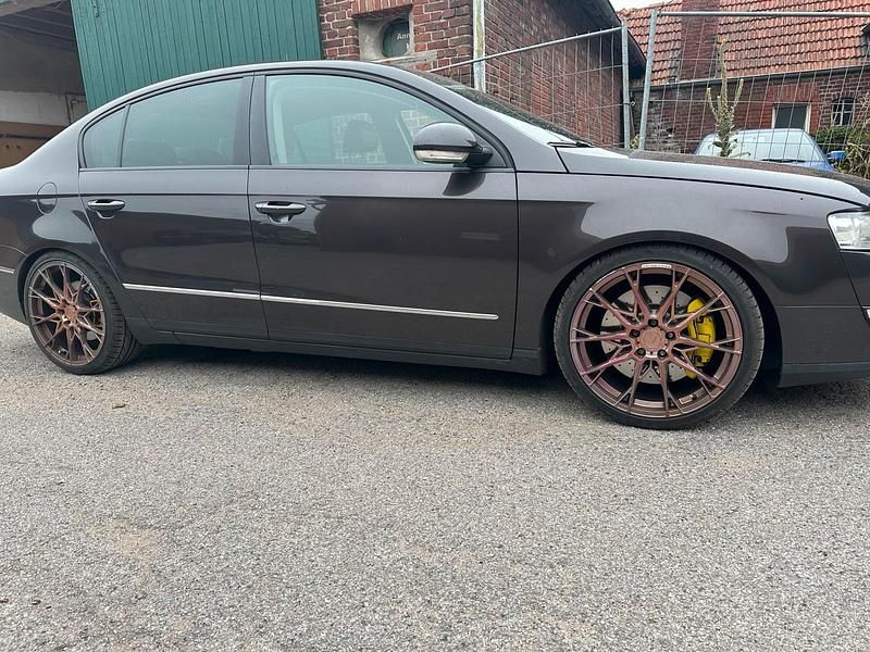 Gebraucht VW Passat R 250 PS (183 kW) 2007 Braun Limousine