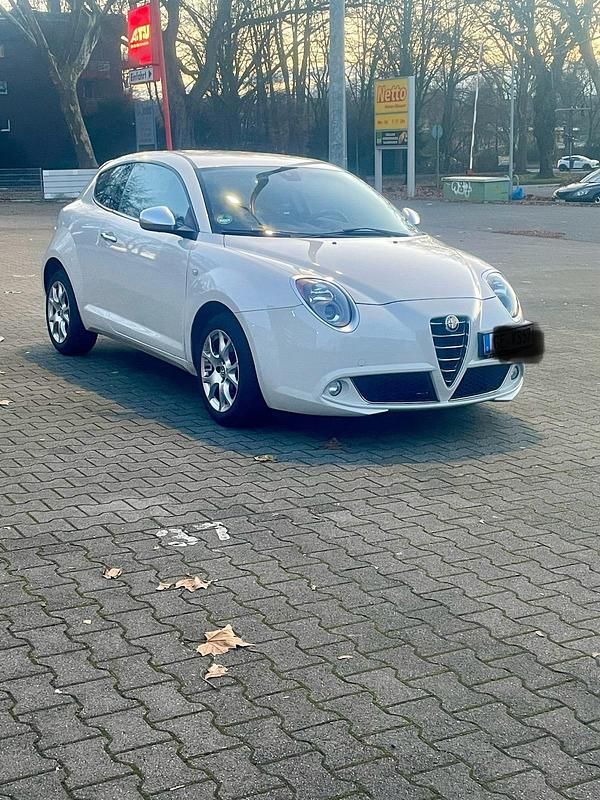 Gebraucht Alfa Romeo MiTo 78 PS (57 kW) 2015 Beige Kleinwagen