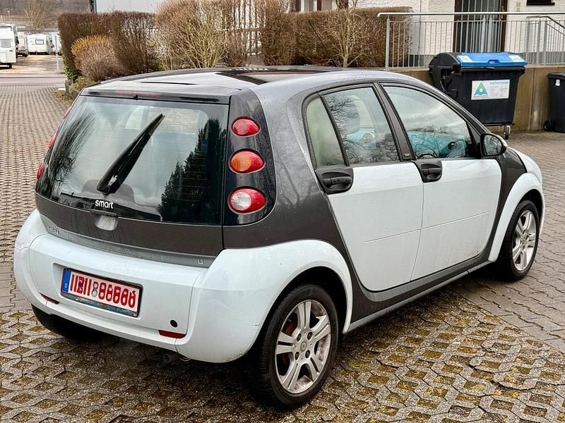Gebraucht Smart ForFour 75 PS (55 kW) 2006 Weiß Kleinwagen