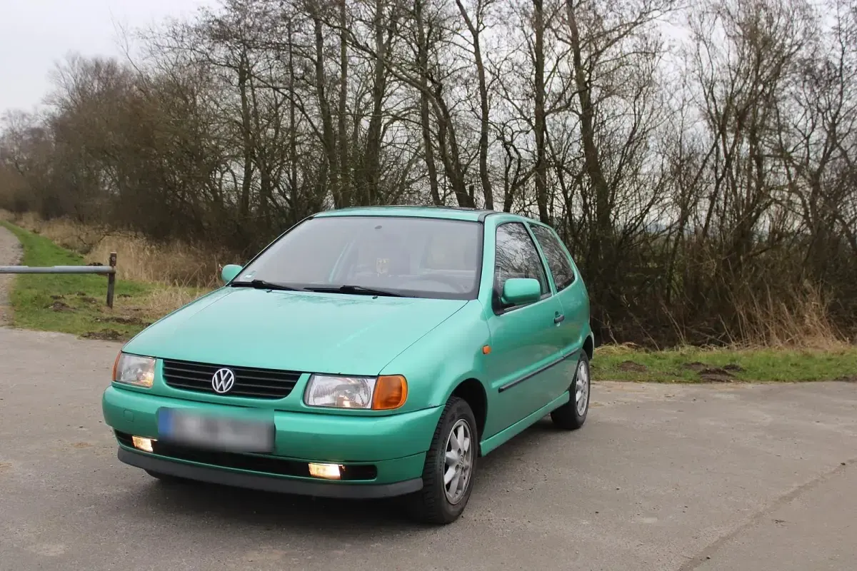 Gebraucht VW Polo 55 PS (40 kW) 1995 Grün Kleinwagen